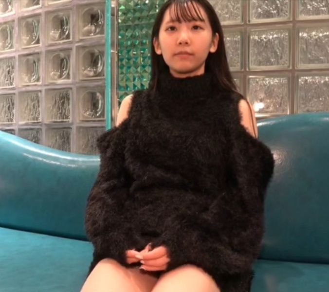 FLAV-336 乳首ビンビンドスケベデカ尻スイミングママは僕達の性欲処理肉便器